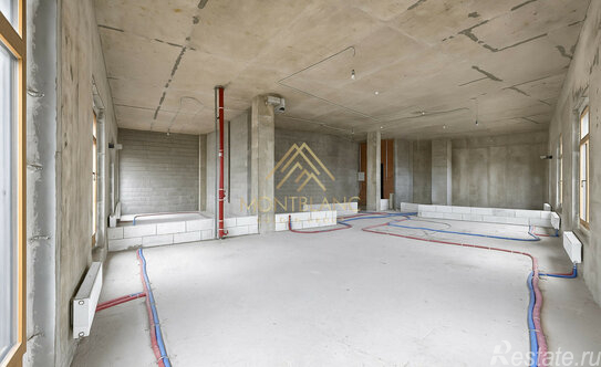 Продажа 4-комн квартиры на вторичном рынке Петровский пр-кт,  д. 11 к2