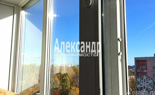 Продажа 1-комн квартиры на вторичном рынке Науки пр-кт,  д. 44