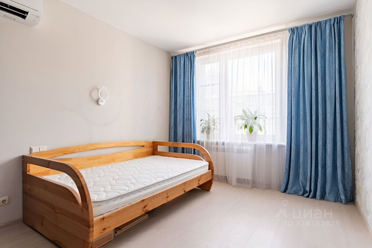 Продажа 2-комн квартиры на вторичном рынке Новолитовская улица, 10