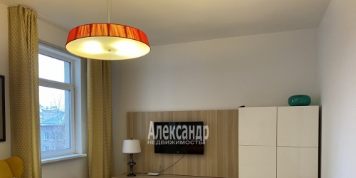 4-комн квартира Детская ул. ,  д. 18