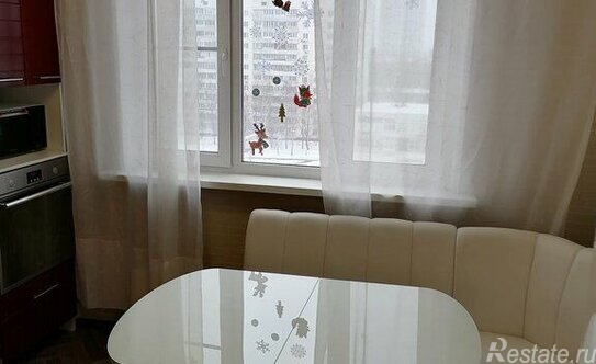 Аренда 3-комн квартиры на вторичном рынке ул Раменки,  д. 6,  к. 2