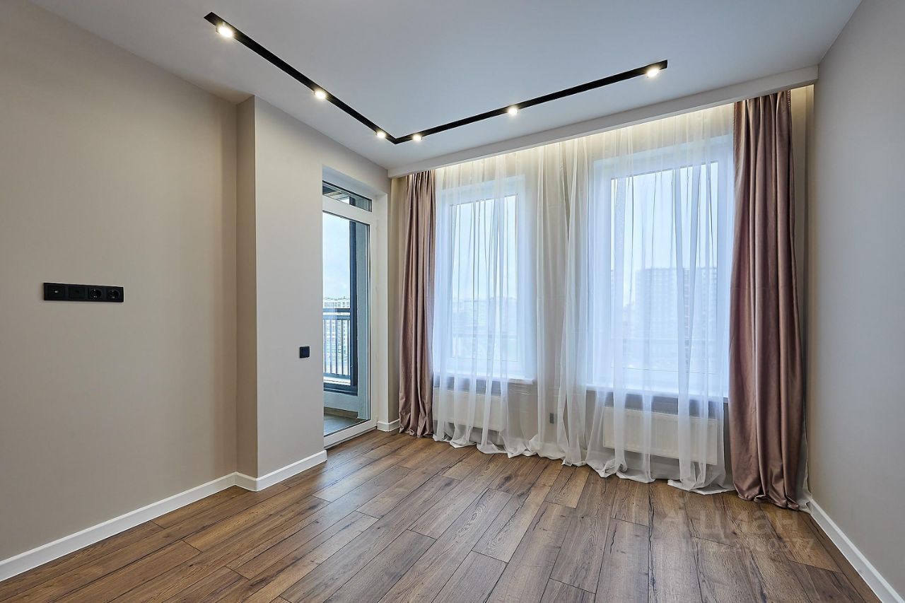 Продажа 2-комн квартиры на вторичном рынке проспект Крузенштерна, 2