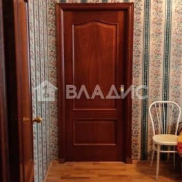 Продажа 1-комн квартиры на вторичном рынке улица Композиторов,  д. 5 к1