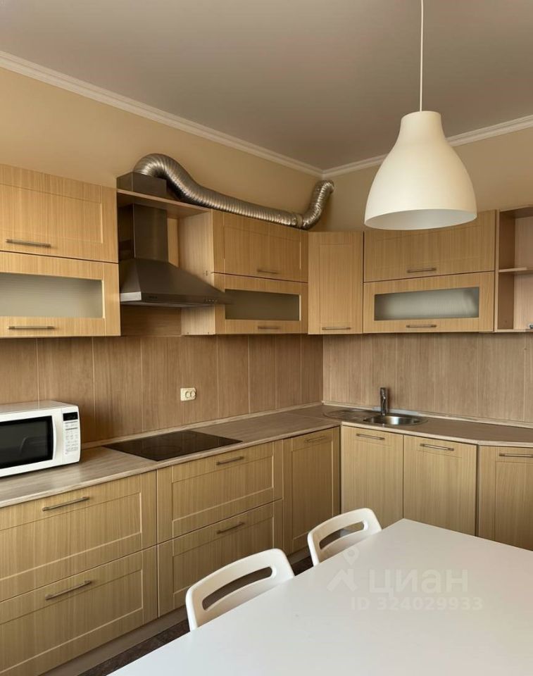 Продажа 2-комн квартиры на вторичном рынке проспект Непокоренных, 49к2