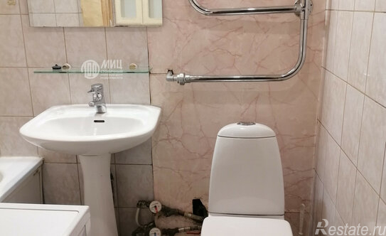 Продажа 2-комн квартиры на вторичном рынке ул Коминтерна,  д. 46