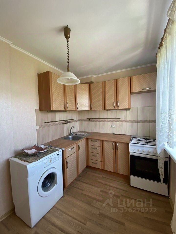 Продажа 2-комн квартиры на вторичном рынке пос. Луговой, 1
