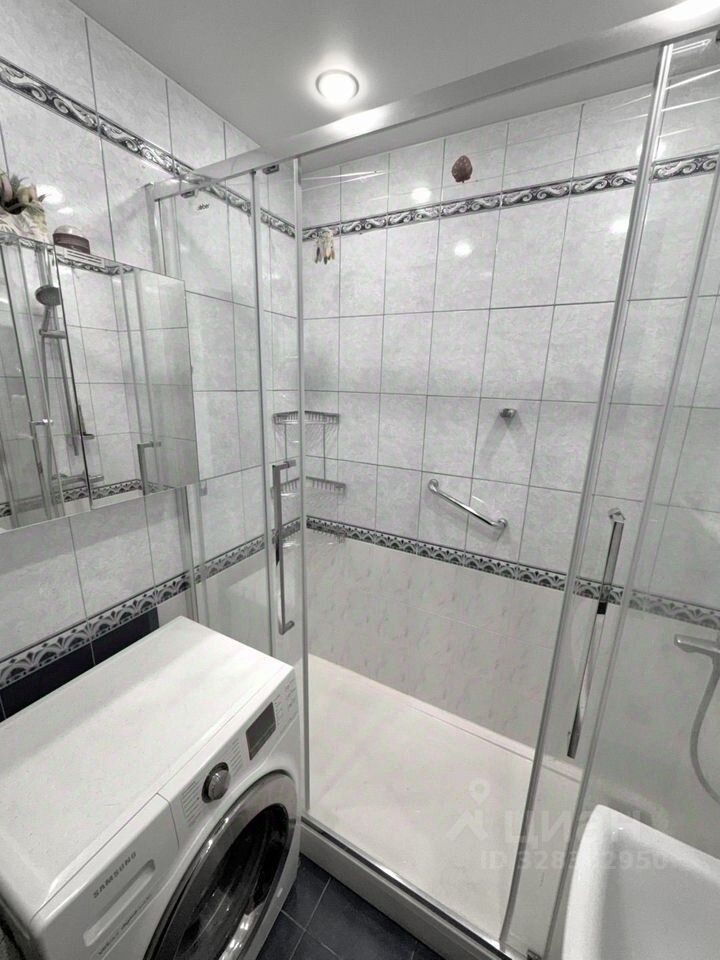 Продажа 3-комн квартиры на вторичном рынке улица Подвойского, 33к1