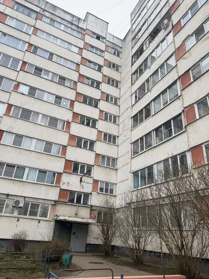 Продажа 2-комн квартиры на вторичном рынке Сосновый Бор, улица Машиностроителей, 2