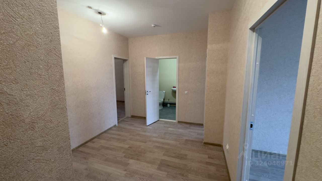 Продажа 3-комн квартиры на вторичном рынке Мурино, улица Шоссе в Лаврики, 78к2