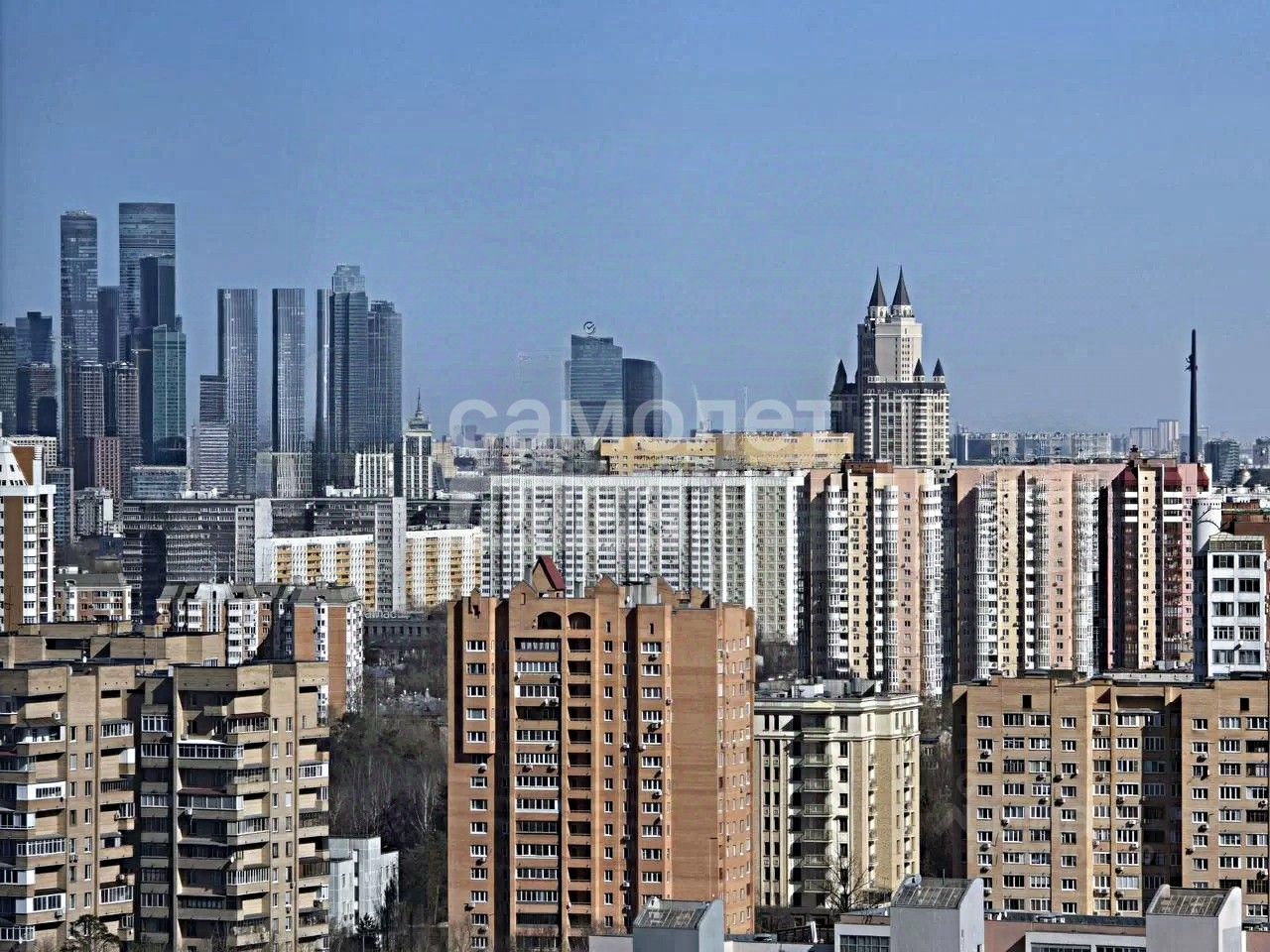 Продажа 3-комн квартиры на вторичном рынке улица Петра Алексеева, 14