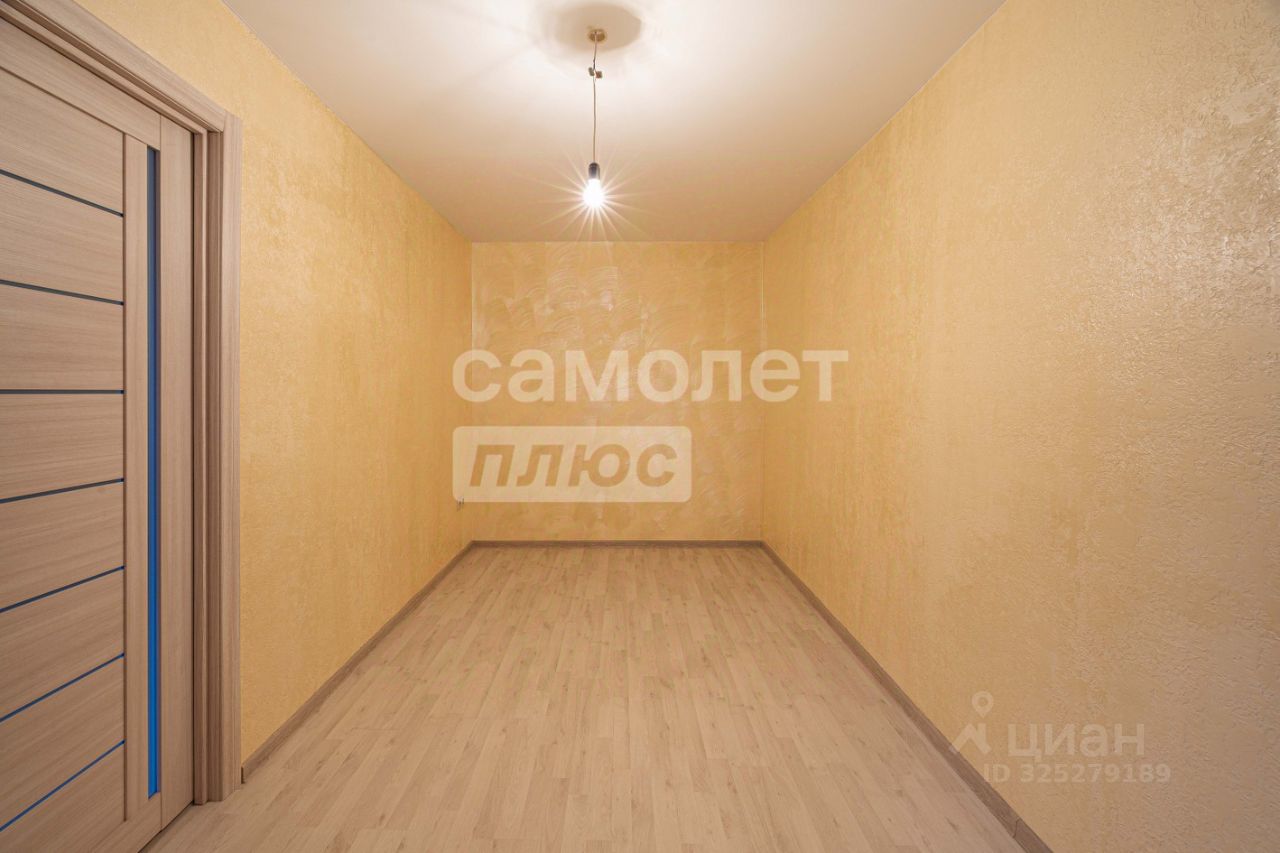Продажа 2-комн квартиры на вторичном рынке Климовск мкр, улица Заводская,  д. 10