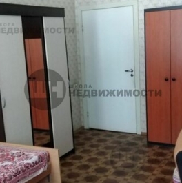 Продажа 3-комн квартиры на вторичном рынке Кирилловская улица,  д. 13