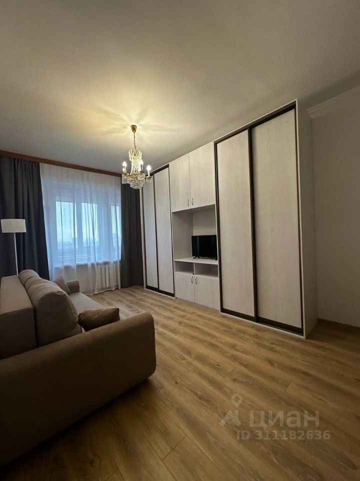 Аренда 2-комн квартиры на вторичном рынке Большая Никитская улица, 49