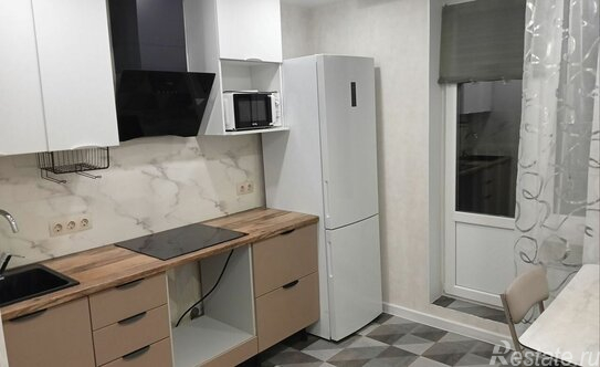 Продажа 1-комн квартиры на вторичном рынке Мурино г, Шувалова ул,  д. 18/8