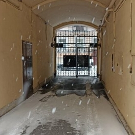 Продажа 4-комн квартиры на вторичном рынке Прядильный переулок,  д. 4