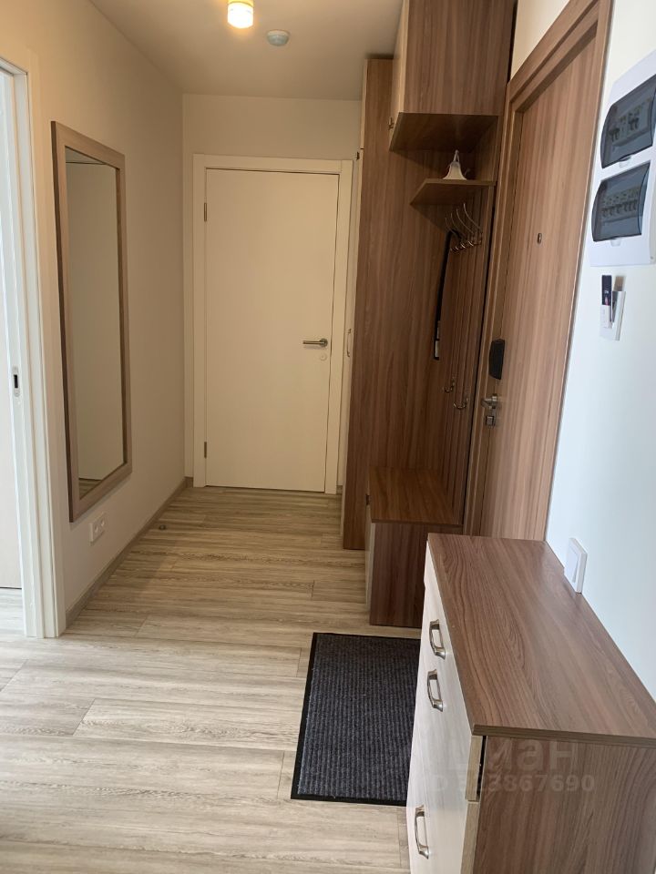 Аренда 2-комн квартиры на вторичном рынке улица Салова, 61