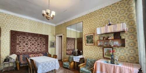 3-комн квартира 11-я линия,  д. 22