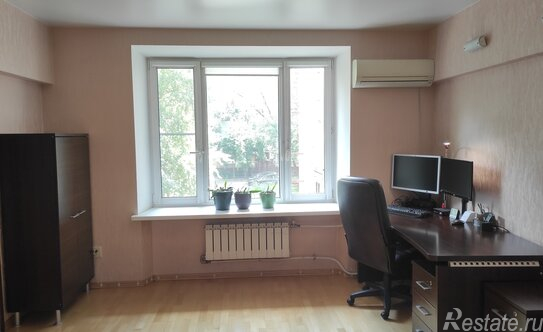 Продажа 4-комн квартиры на вторичном рынке улица Черняховского,  д. 6