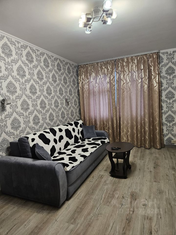 Продажа 2-комн квартиры на вторичном рынке Ельнинская улица, 20к1