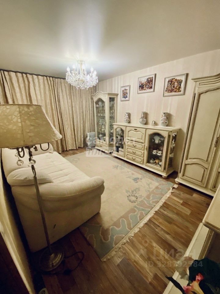 Продажа 3-комн квартиры на вторичном рынке Чертановская улица, 52К3