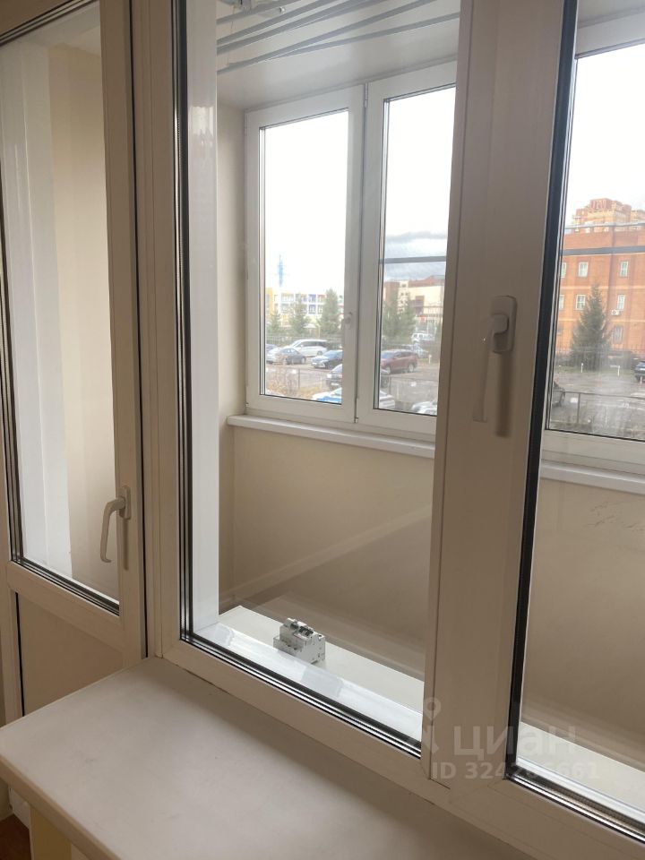 Аренда 3-комн квартиры на вторичном рынке Одинцово, улица Триумфальная, 12