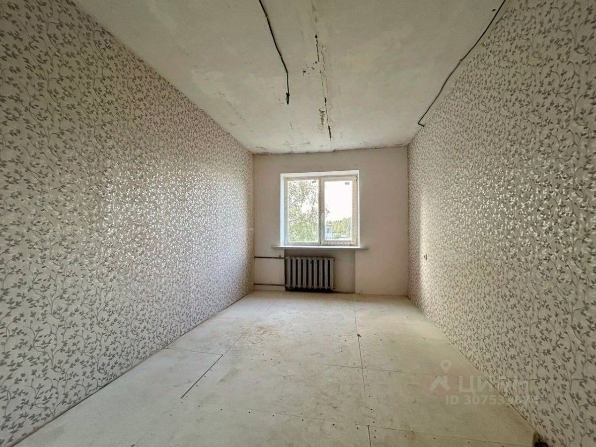 Продажа 2-комн квартиры на вторичном рынке пос. Красный Маяк, 7