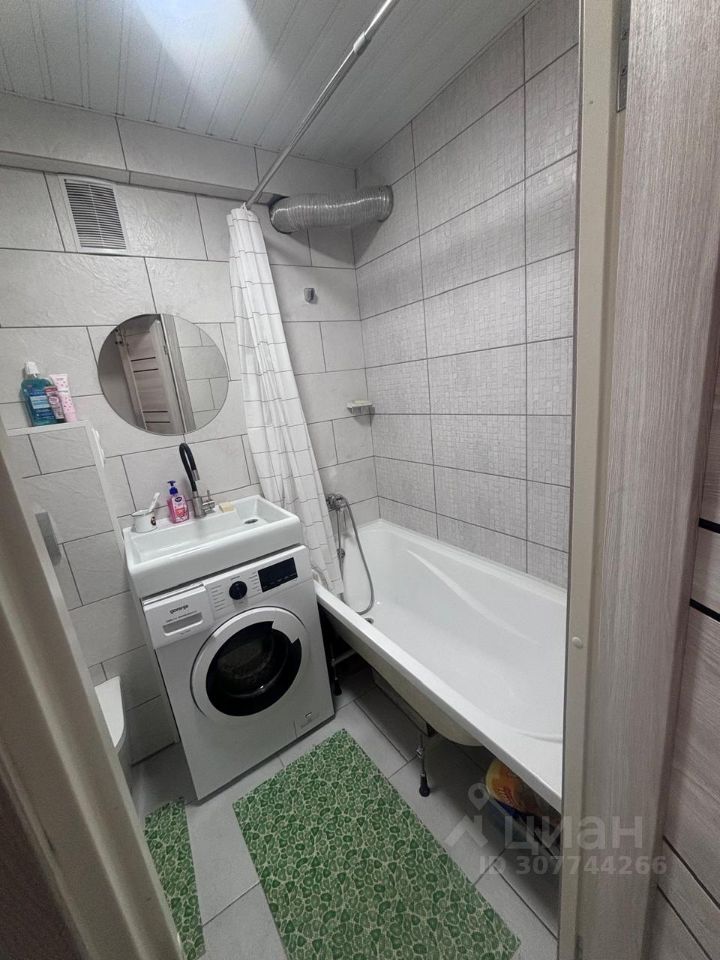 Аренда 2-комн квартиры на вторичном рынке Новоизмайловский проспект, 44К1