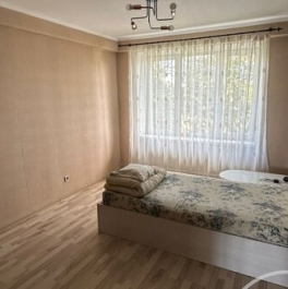 Продажа 2-комн квартиры на вторичном рынке улица Крыленко,  д. 21 к2