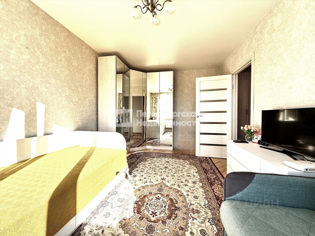 Продажа 1-комн квартиры на вторичном рынке Софийская улица, 38к1