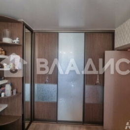 Продажа 2-комн квартиры на вторичном рынке улица Лескова,  д. 22