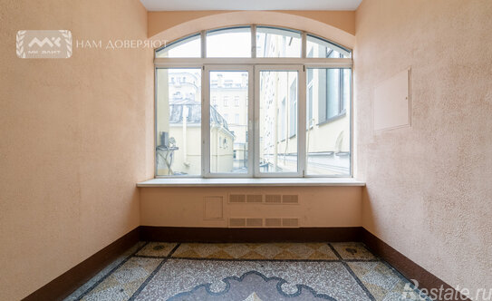 Продажа 1-комн квартиры на вторичном рынке ул Шпалерная,  д. 26