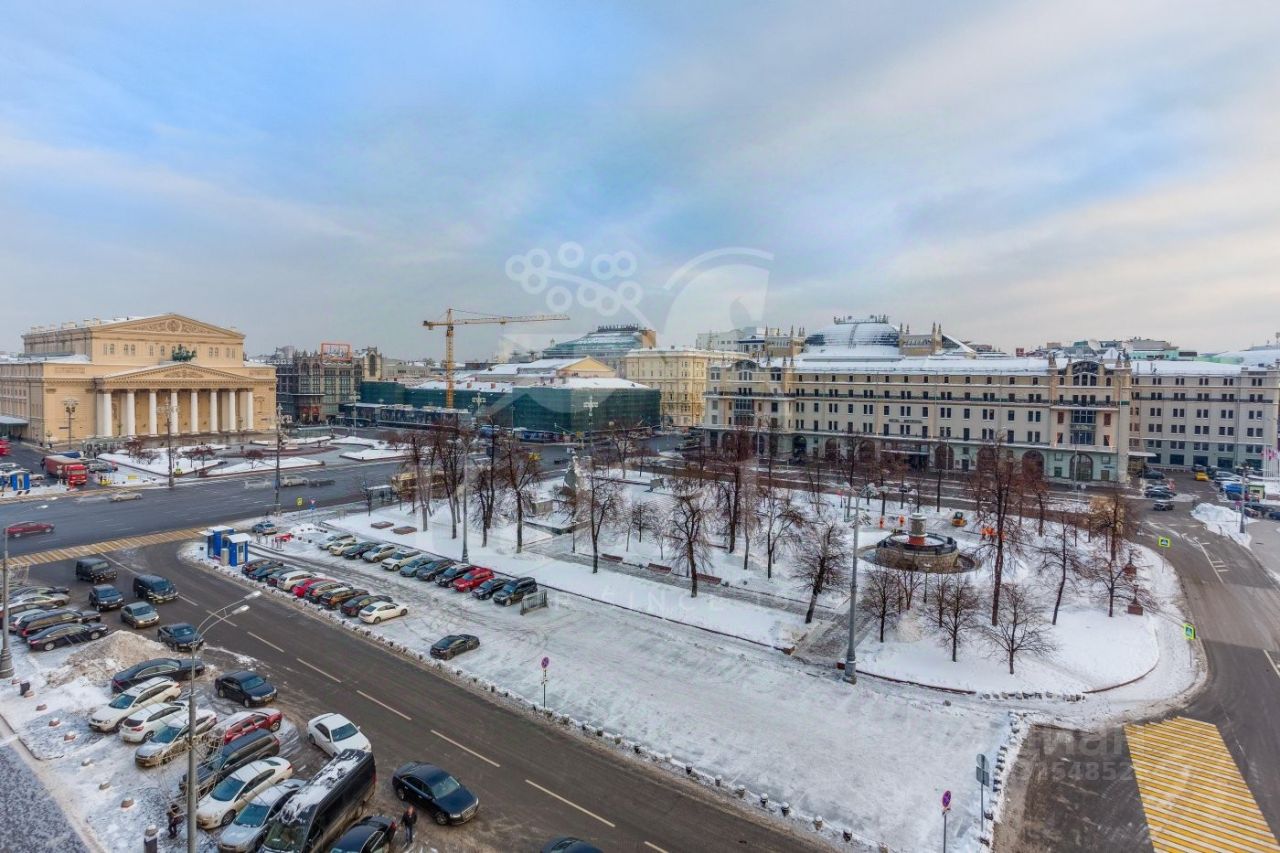 Продажа 3-комн квартиры на вторичном рынке улица Охотный Ряд, 2