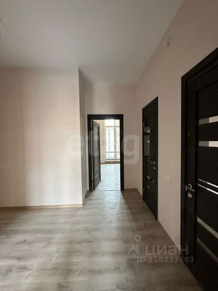 Продажа 2-комн квартиры на вторичном рынке с. Николо-Урюпино, улица Полковника Глазунова, 4