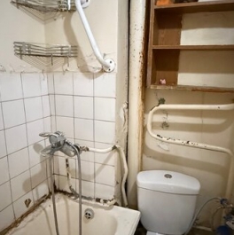 Продажа 2-комн квартиры на вторичном рынке Шмитовский проезд,  д. 13