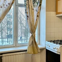 Продажа 2-комн квартиры на вторичном рынке Полюстровский проспект,  д. 9