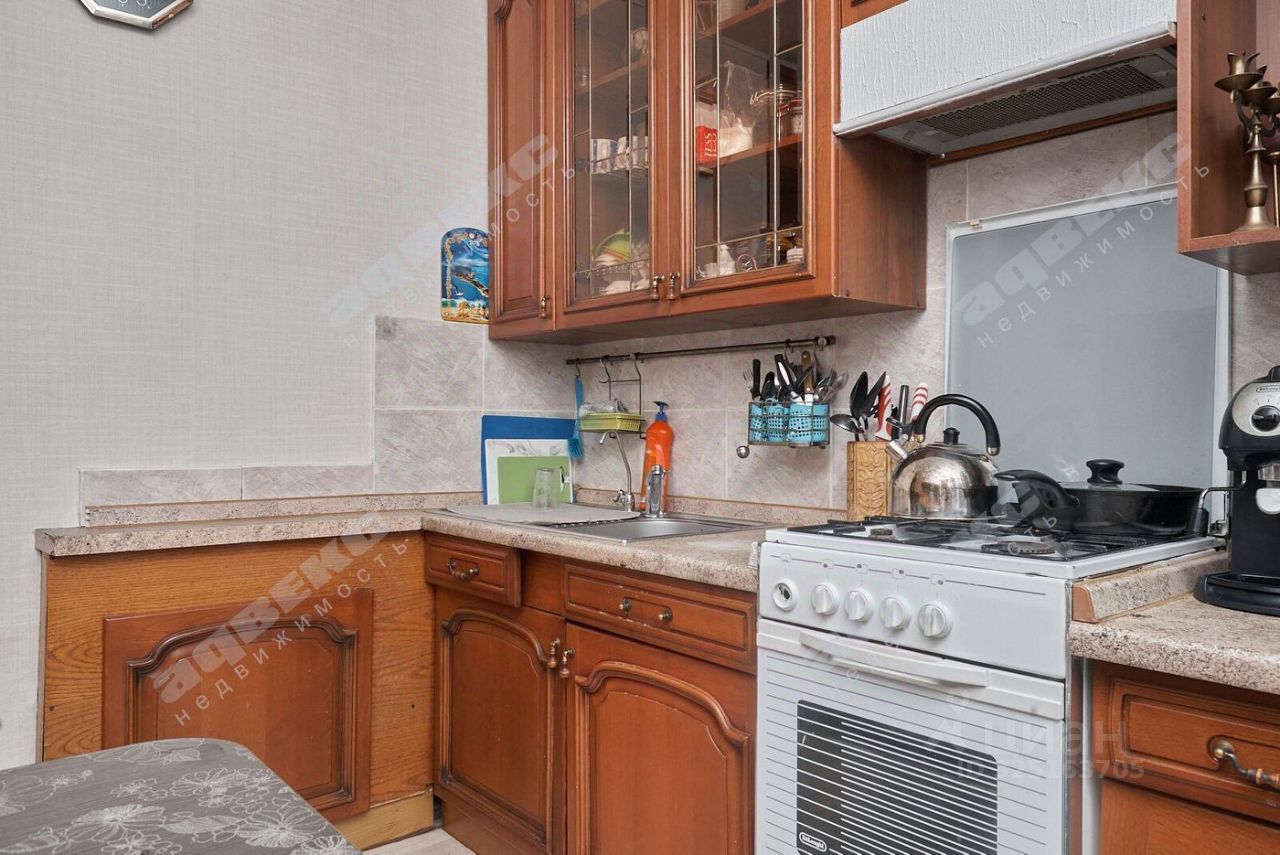 Продажа 2-комн квартиры на вторичном рынке Северный проспект, 8К1