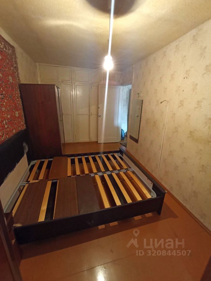 Продажа 3-комн квартиры на вторичном рынке Серпухов, Октябрьская улица, 28А