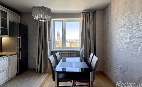 Продажа 2-комн квартиры на вторичном рынке улица Сайкина,  д. 19