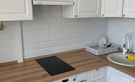 Продажа 2-комн квартиры на вторичном рынке Миклухо-Маклая ул,  д. 65 к4