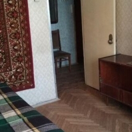 Аренда 2-комн квартиры на вторичном рынке Угловой переулок,  д. 2