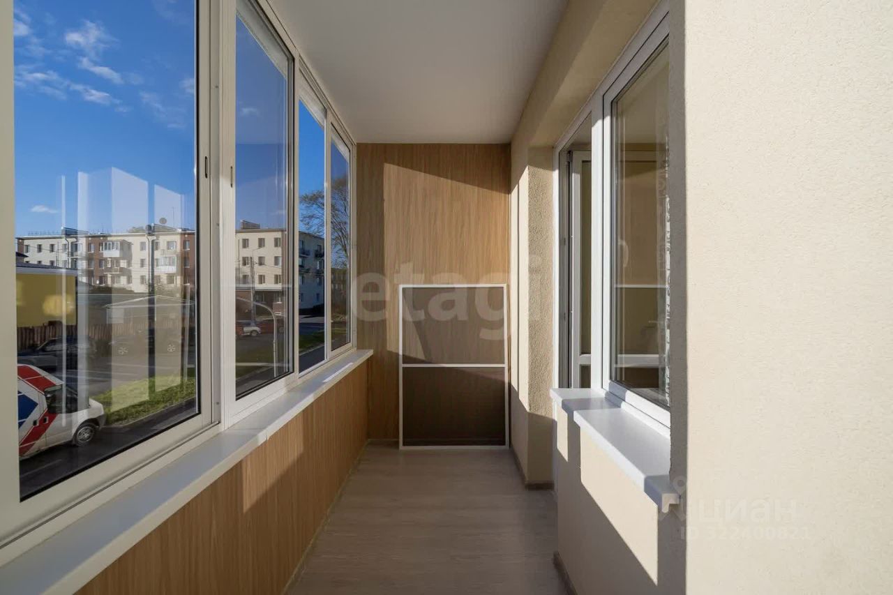 Продажа 1-комн квартиры на вторичном рынке Дубровка пгт, улица Набережная, 10