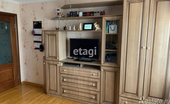 Продажа 3-комн квартиры на вторичном рынке Колпино г, Анисимова ул,  д. 5 к7