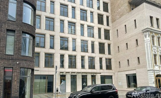 Продажа 4-комн квартиры на вторичном рынке Пожарский пер,  д. 3