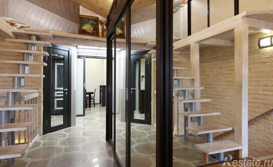 Продажа 3-комн квартиры на вторичном рынке Новоколомяжский пр-кт,  д. 21