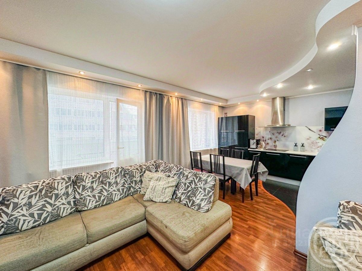 Продажа 3-комн квартиры на вторичном рынке Выборгское шоссе, 27к3