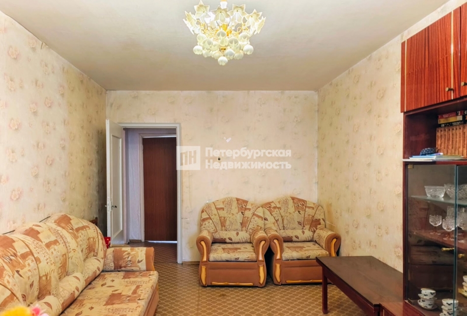 Продажа 3-комн квартиры на вторичном рынке поселок Торковичи, поселок Торковичи, ул Железнодорожная 1-я, д 5а