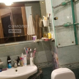 Продажа 2-комн квартиры на вторичном рынке проезд Берингов,  д. 4