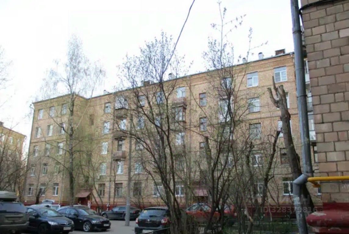 Продажа 2-комн квартиры на вторичном рынке улица Берзарина, 26