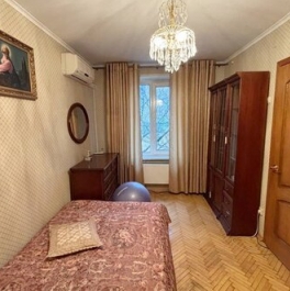 Продажа 2-комн квартиры на вторичном рынке Панферова ул,  д. 3