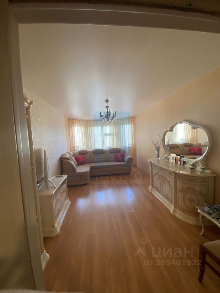 Продажа 2-комн квартиры на вторичном рынке Красная Горка мкр, улица Садовая,  д. 7